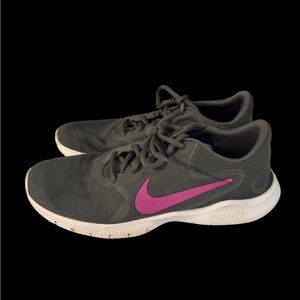 Nike Women's Athletic Shoes in Gray and Fuscia